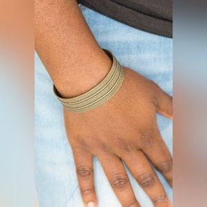 Paparazzi ♥ Absolute Amazon - Brass ♥ Bracelet - BNWT ☀️🥳